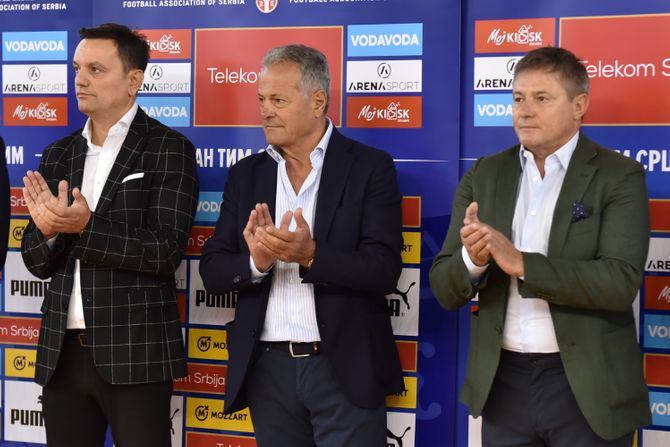 Obrenovac, Delegacija Fudbalskog saveza Srbije, Dragan Stojković Piksi, donacija Obrenovac, Delegacija Fudbalskog saveza Srbije, Dragan Stojković Piksi, donacija