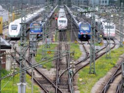 Železnica, vozovi, voz