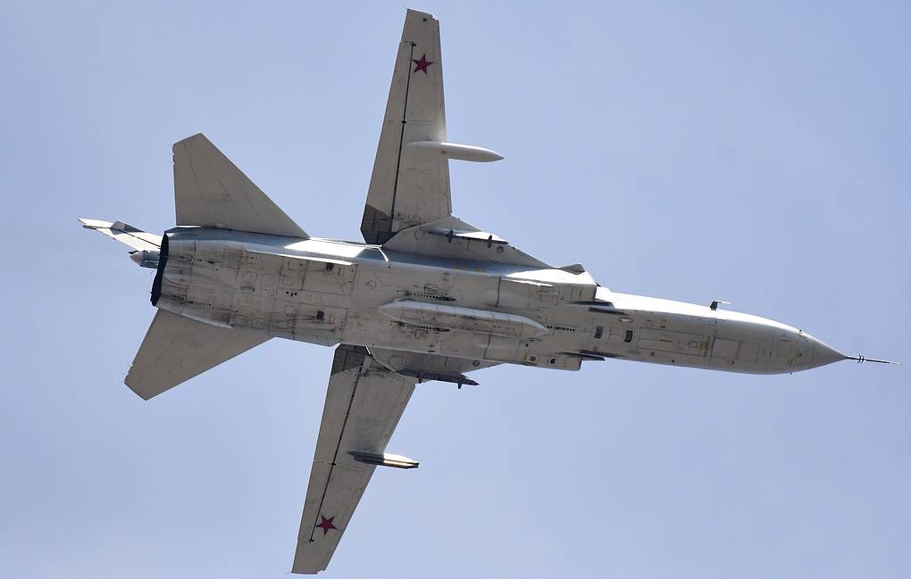 Srušio se ukrajinski bombarder Su-24: Posada nastradala, objavljen snimak