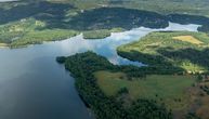 Vlasinsko jezero dobilo plutajuće ostrvo: Bilo mu je potrebno samo 20 minuta da nastane