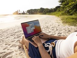 digitalni nomad, rad na daljinu, laptop