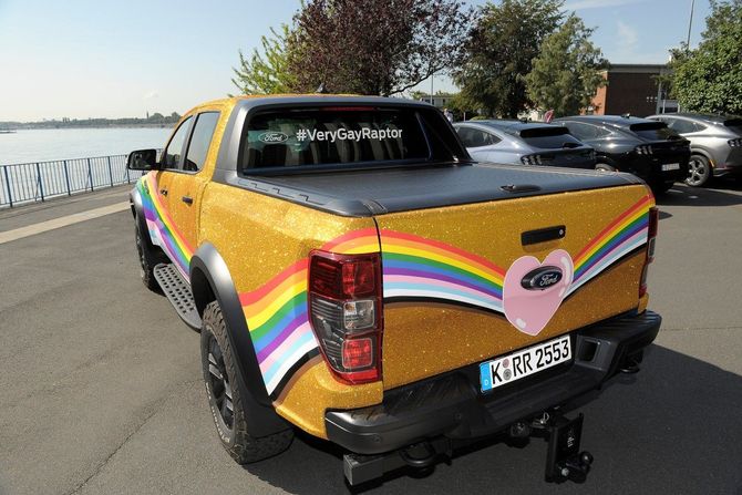 Ford Very Gay Raptor