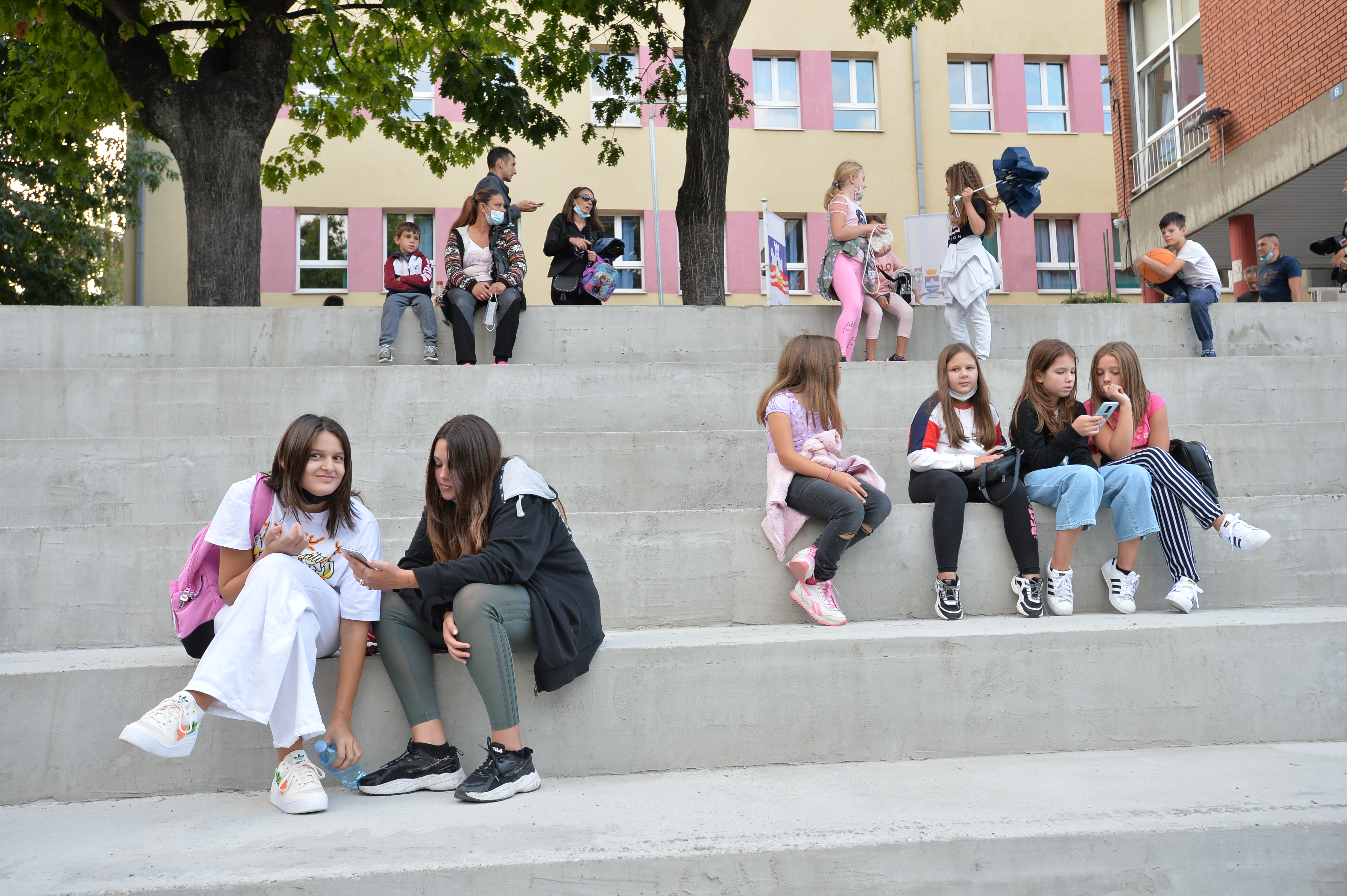 Sutra počinje upis dece u prvi razred: Ovo su najvažnije informacije koje roditelji moraju da znaju!
