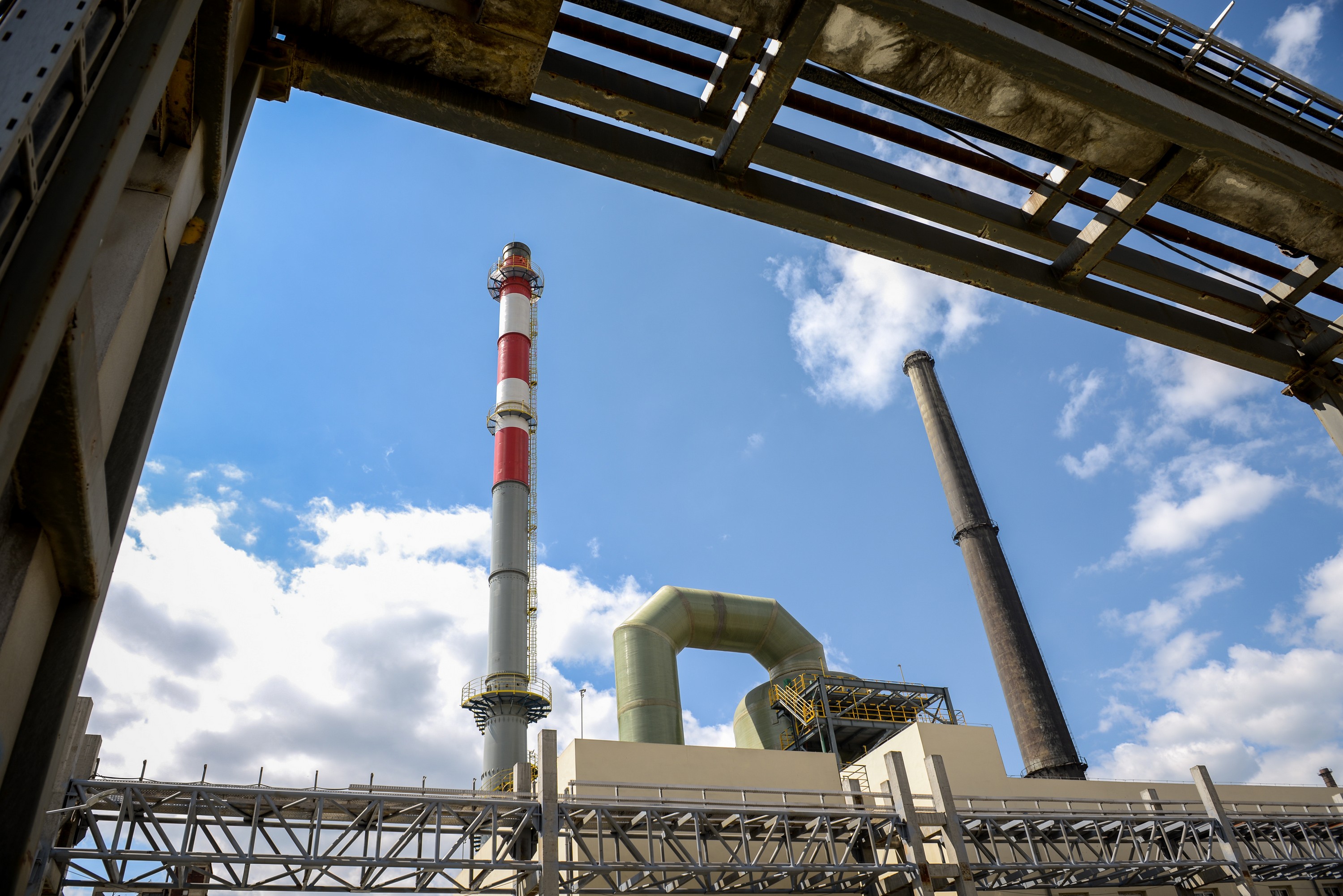 Stižu stroža pravila za fabrike: Srbija usvojila zakon za efikasniju kontrolu industrijskog zagađenja