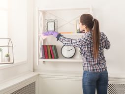 Brisanje, čišćenje, prašina, stan