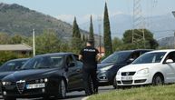 Srbin divljao automobilom po Crnoj Gori: Policija ga zaustavila, a on izvadio novčanicu