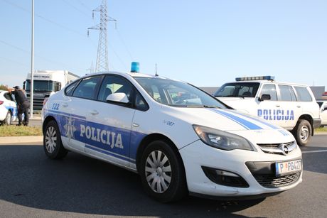 Policijska blokada na izlasku iz Podgorice