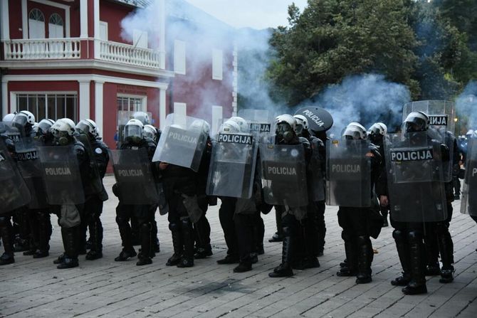 Cetinje, sukob sa policijom