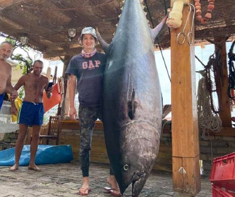 Tuna, Anđelika Rafailović Tuna, Anđelika Rafailović