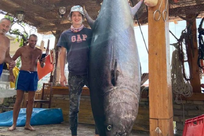 Tuna, Anđelika Rafailović Tuna, Anđelika Rafailović