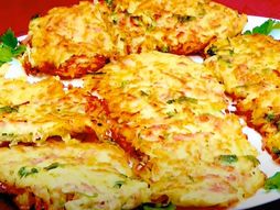 Poplete od krompira, pljeskavice, doručak