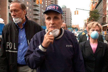 George Džordž Pataki, Rudolph Giuliani Rudolf Đulijani, Hilari Klinton 2001