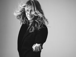 Dženifer Aniston Jennifer Aniston Haircare line LolaVie proizvodi za kosu kosa hair