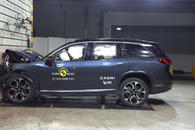 Lynk & Co 01 na Euro NCAP testu