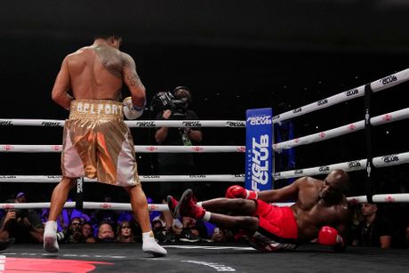 Ivander Holifild Evander Holyfield boks boxing povratak u ring
