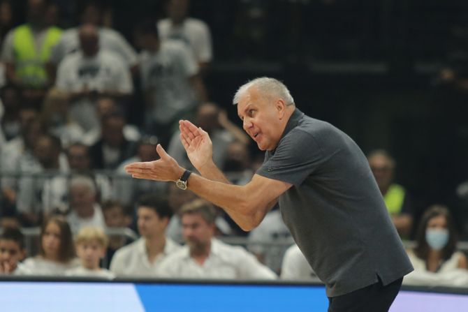 KK Partizan - Anadolu Efes, Prijateljska utakmica