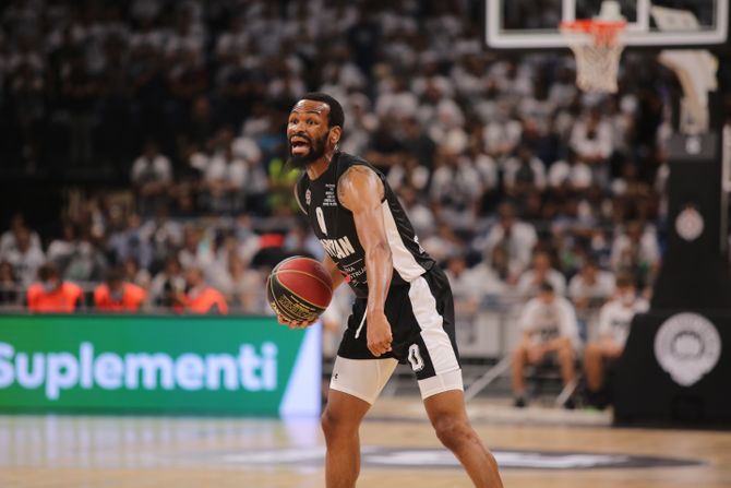 KK Partizan - Anadolu Efes, Prijateljska utakmica