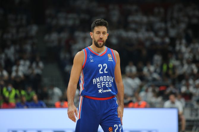 KK Partizan - Anadolu Efes, Prijateljska utakmica