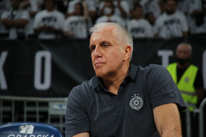 KK Partizan - Anadolu Efes, Prijateljska utakmica