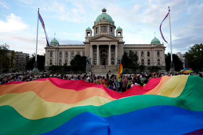 Beograd, LGBT, Gej Gay Prajd, Parada ponosa, zastava