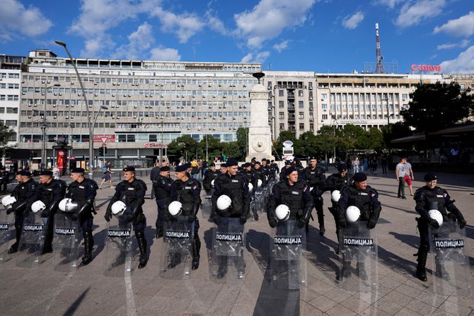 Beograd, LGBT, Gej Gay Prajd, Parada ponosa, policija