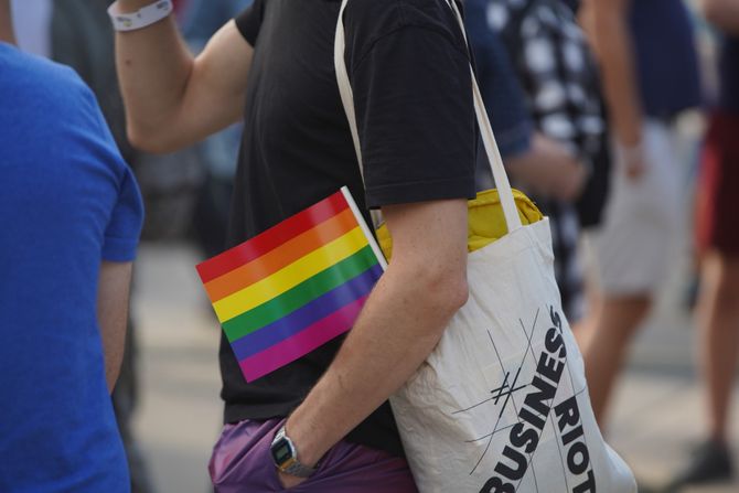 Beograd, LGBT, Gej Gay Prajd, Parada ponosa, zastava