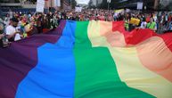 Završena Parada ponosa u Beogradu: Učesnici Prajda slave u Manježu, štite ih kordoni policije