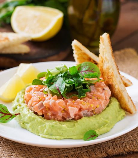 tost losos, avokado tost losos, avokado