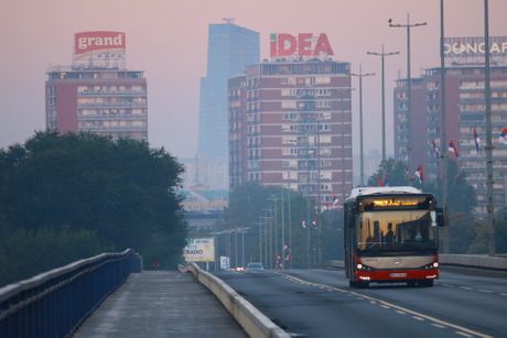 Beograd, Brankov most, jutro, svitanje, magla