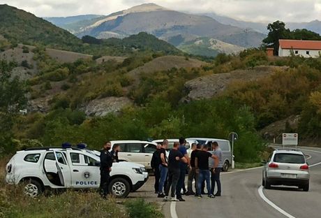 Kosovska policija, prelaz Jarinje