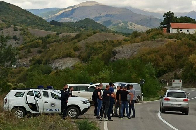 Kosovska policija, prelaz Jarinje