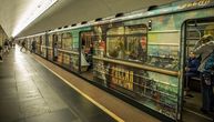 Devojku izbo u metrou naočigled brojnih putnika: Horor u Moskvi