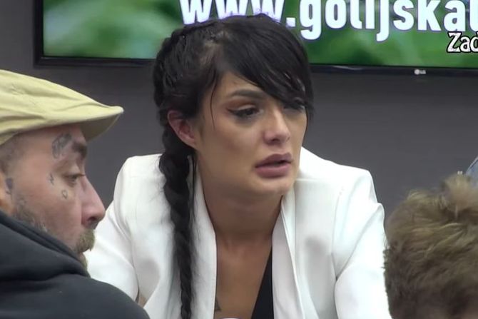 Viktorija Mitrović Viktorija Mitrović