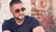 Poznati pevač završio u bolnici! Slavio Praznik rada, pa primetio promenu na nozi: Morao hitno da reaguje
