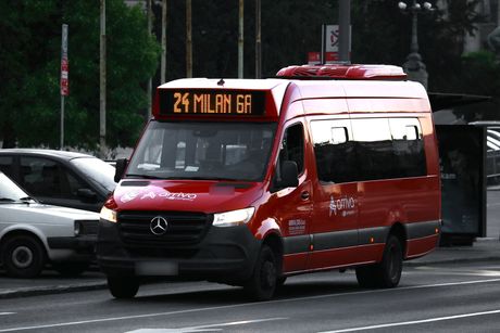 autobus 24 minibus 24