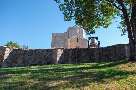 Djurdjevi stupovi Berane