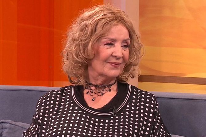 Lepa Lukić Lepa Lukić