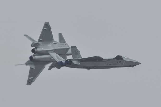 Chengdu J-20, kineski nevidljivi lovci