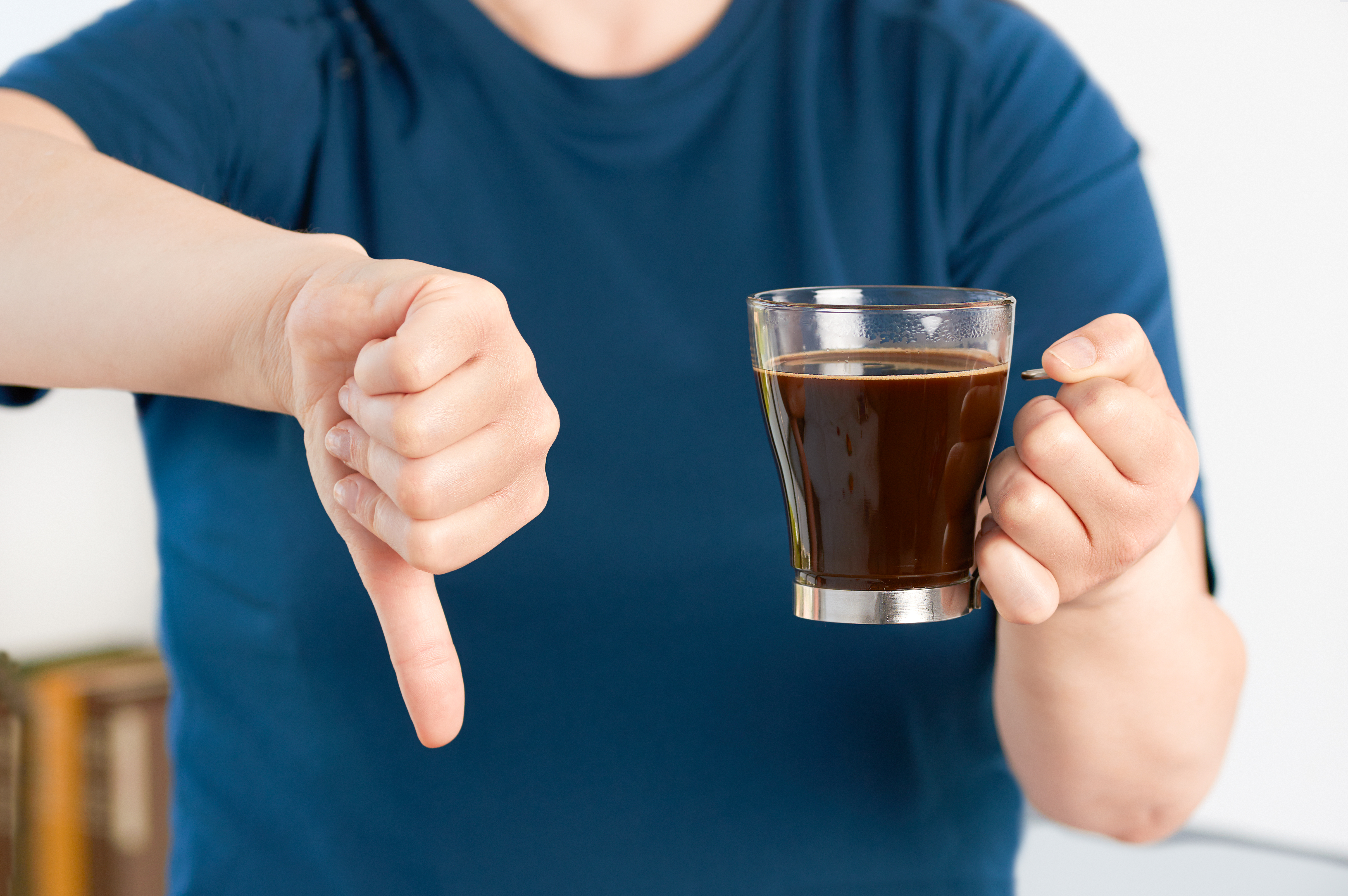 Mnogi čim ustanu posegnu za kafom, ali nutricionisti tvrde da postoji još jedan odličan izbor za početak dana