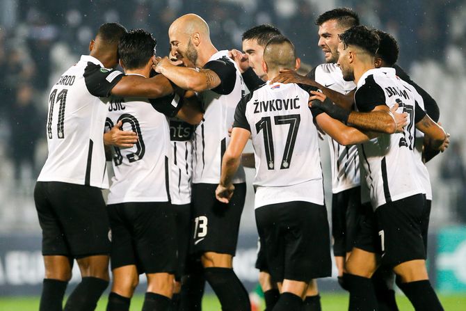 FK Partizan, FK Flora FK Partizan, FK Flora