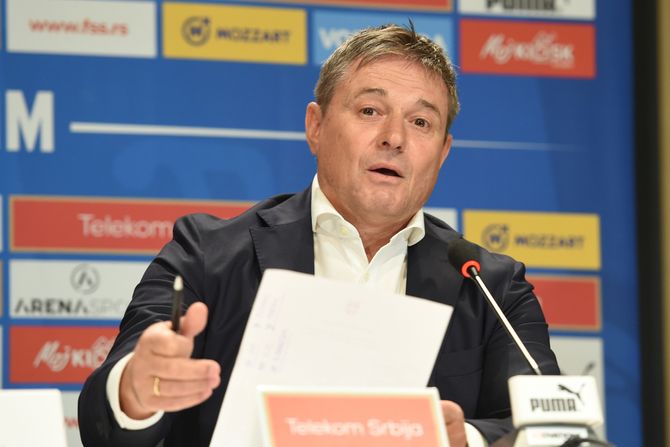 Dragan Stojković Piksi