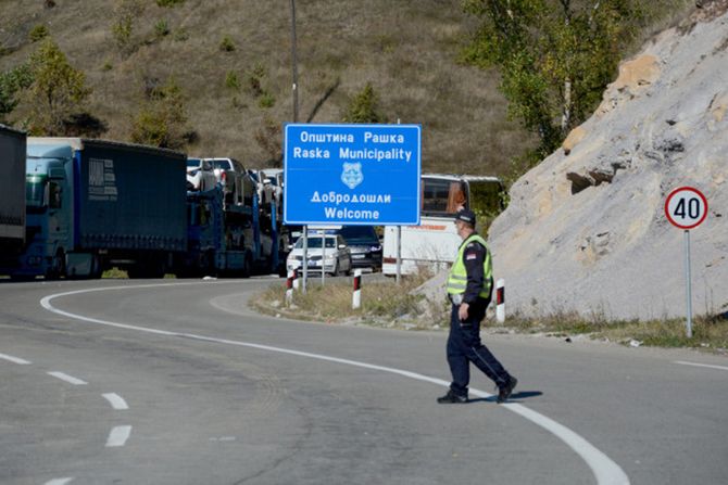 Kosovo Jarinje granica prelaz