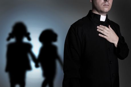 Sveštenik deca crkva Priest with shadow of children Sveštenik deca crkva Priest with shadow of children