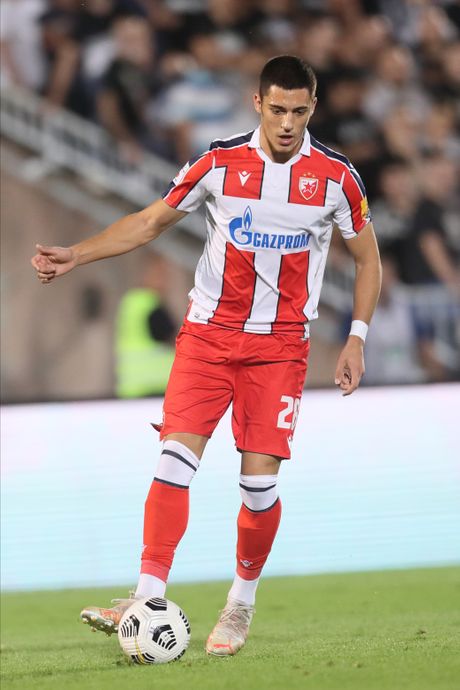 Zvanično Lazetić u Milanu, uzeo broj legende Rosonera Telegraf.rs