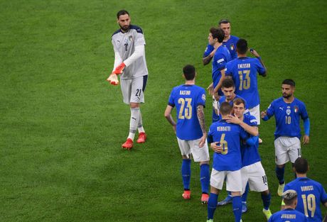 Španija protiv svih zlih jezika, Italija pala pred svojim navijačima