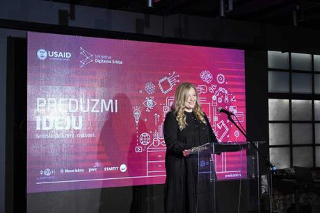 Bojana Tomić Brkušanin, direktorka za operacije i pravno-regulatorne poslove, Inicijativa „Digitalna Srbija“ i direktorka projekta „Preduzmi ideju"