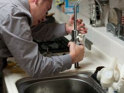 Cena, vodoinstalater, sudopera