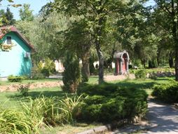 Banja Badanja je banja na planini Cer.