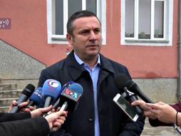 Gradonačelnik Gračanice Srđan Popović, lokalni izbori Kosovo i Metohija Elections