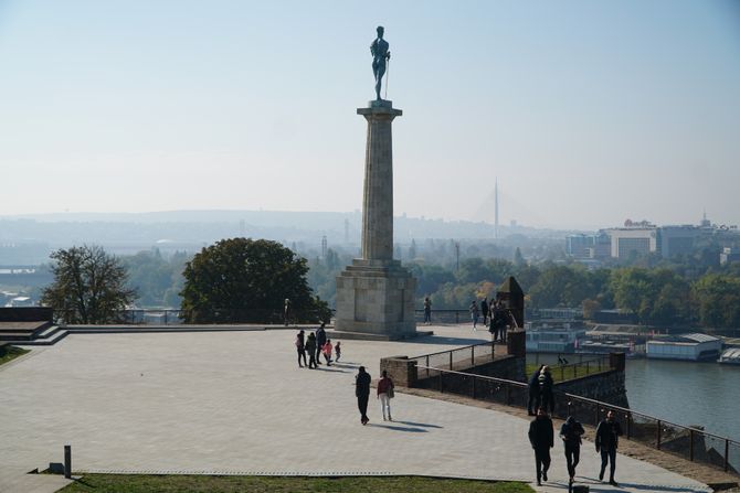 Kalemegdan Pobednik, BEOGRAD JESEN SUNCE, vremenska prognoza, lepo vreme,